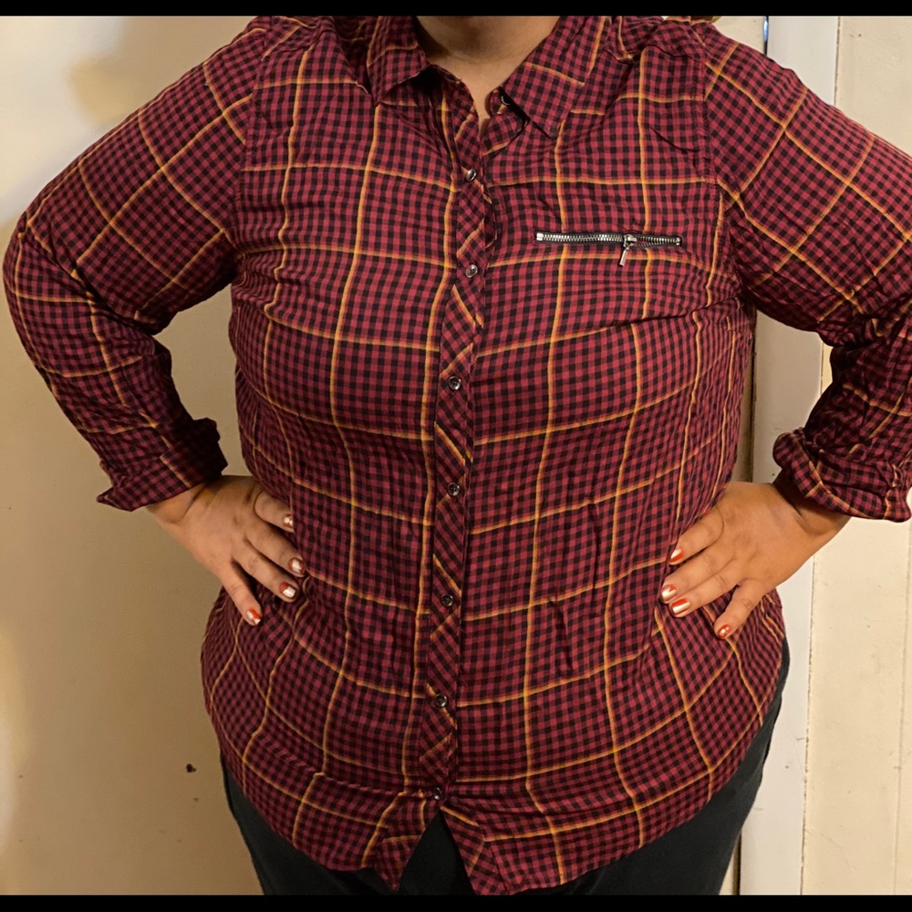 Brand new- Plus size button down longsleeve shirt